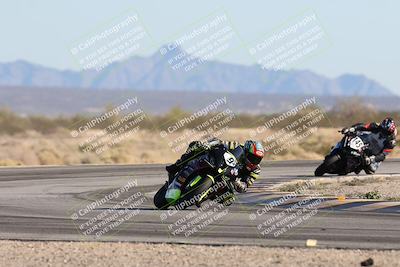 media/Dec-07-2025-CVMA (Sun) [[3e7d2de5dc]]/Race 10-Formula 40 Open/